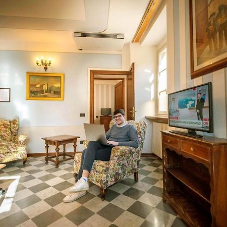 Park Hotel Regina - With Air-Condition And Pool バーニ・ディ・ルッカ エクステリア 写真